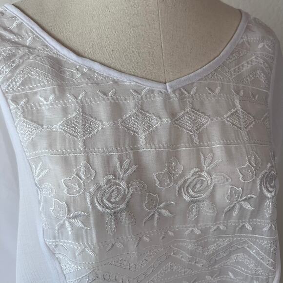 Energe Embroidered Poncho Lightweight Floral Flowy White Fairycore Boho PXL - Picture 4 of 9